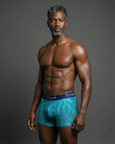 Drei Paar TTCHAM Foudre Marine Boxershorts mit Blitz-Muster, bequeme Herren Unterwäsche in verschiedenen Designs.
